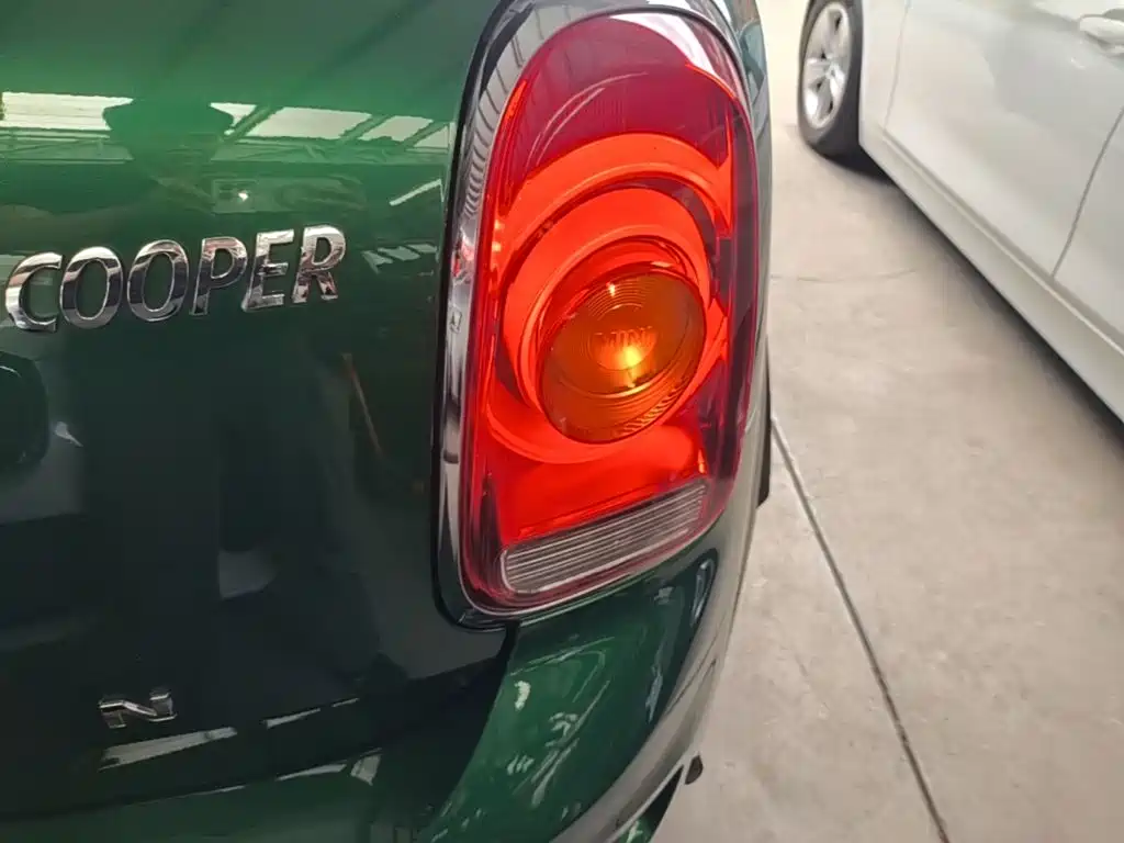 Photo 8 - MINI COUNTRYMAN