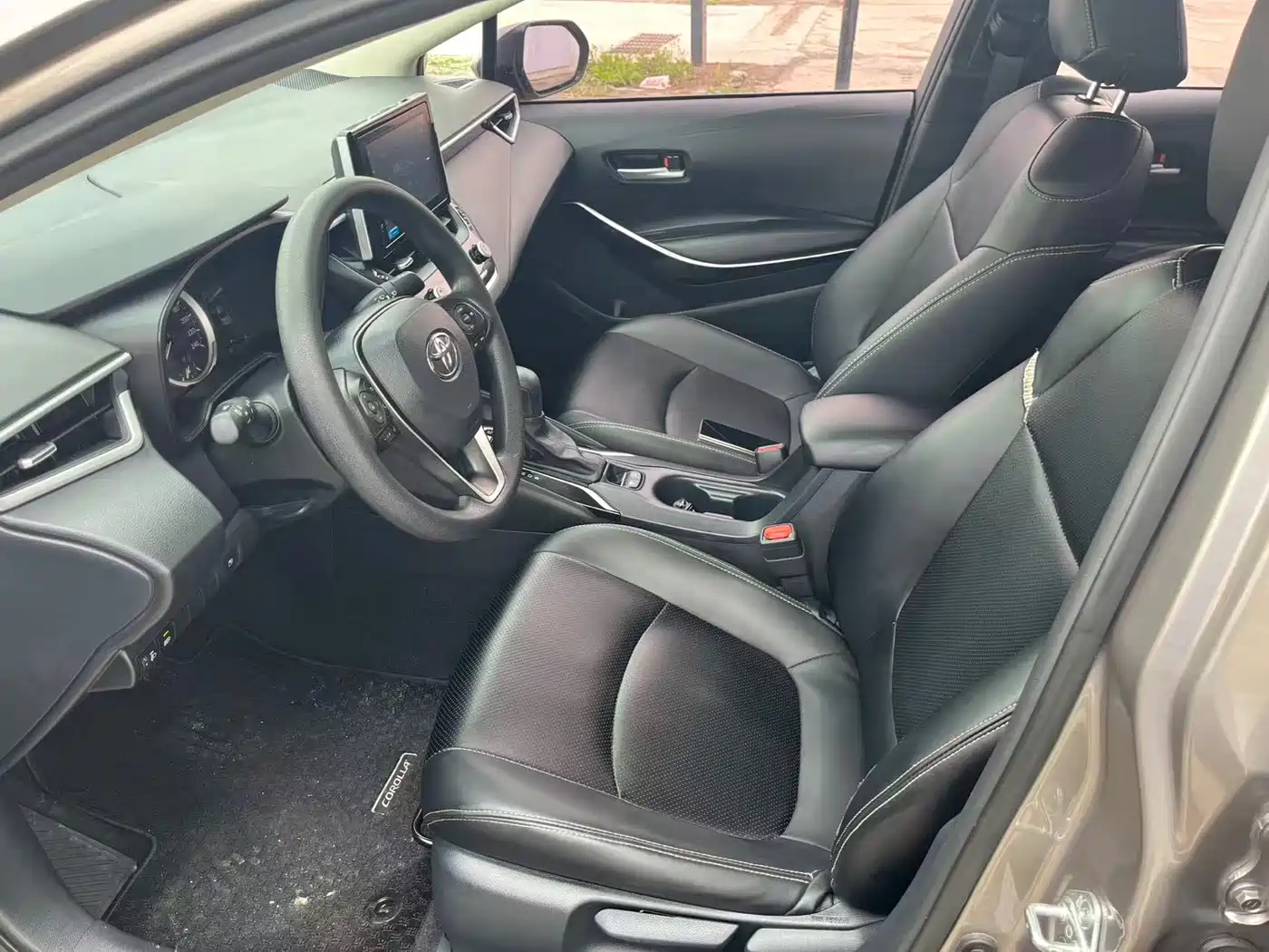 Toyota Corolla 2021 Hybrid 1.8L E-CVT Elite Edition фото 23