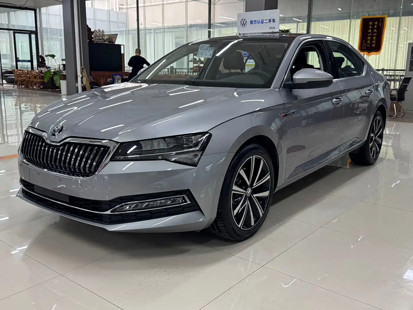 Škoda Superb 2025 Model TSI280 DSG Premium Edition