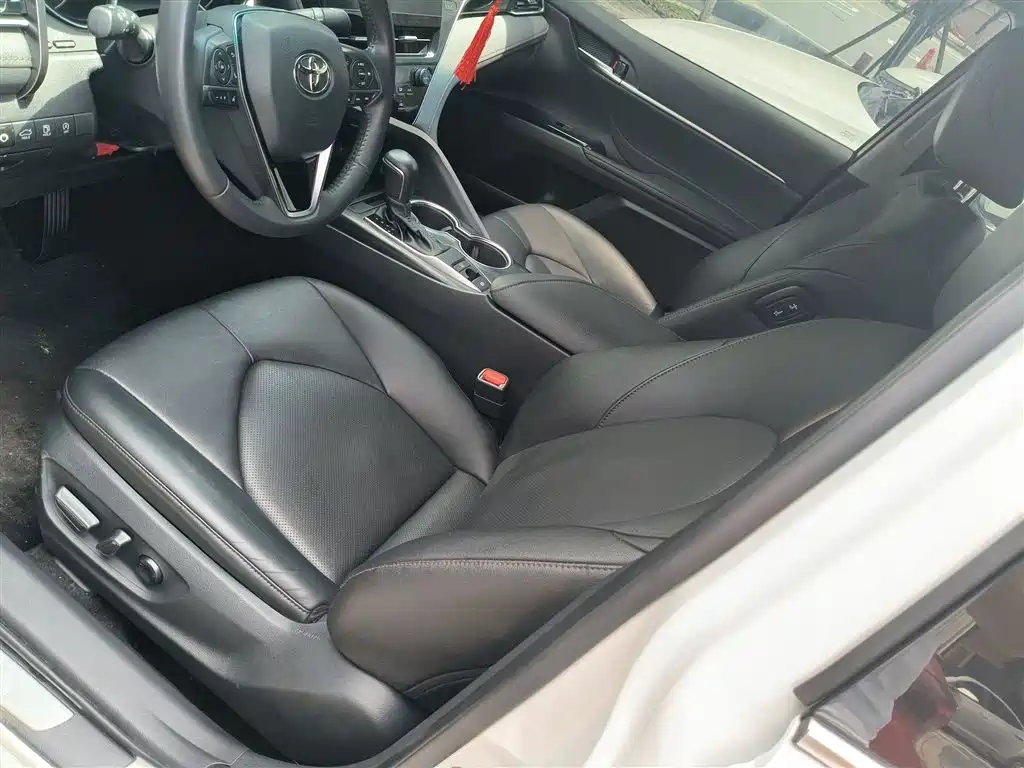 Toyota Camry 2023 2.0G Luxury Edition фото 9