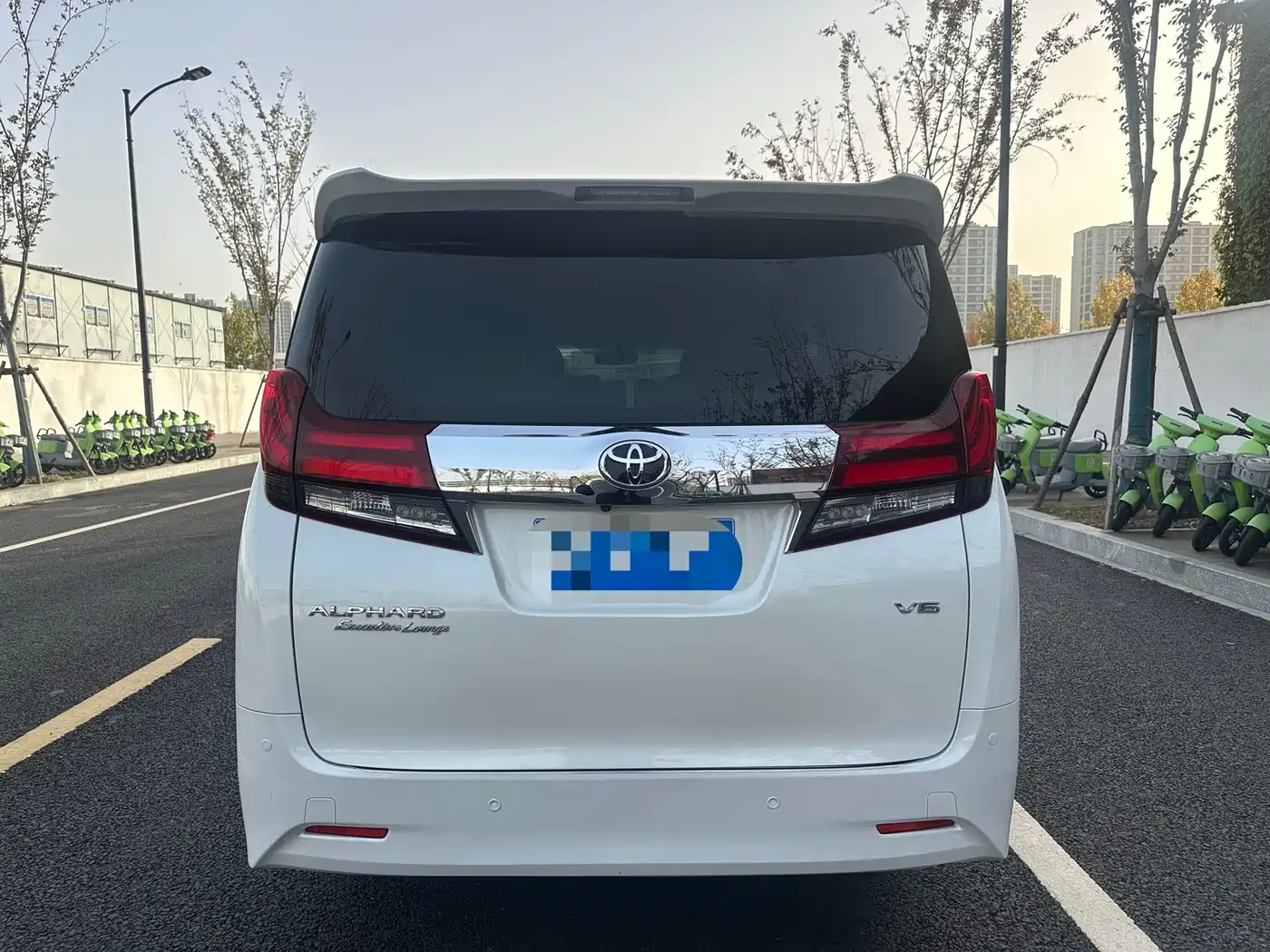 Toyota Alphard 2015 3.5L Premium Edition фото 7