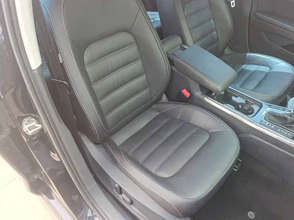 Volkswagen Passat 2017 330TSI DSG Prestige фото 25