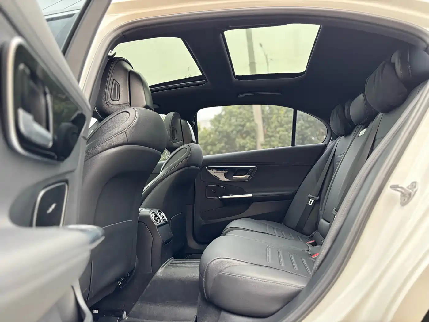 Mercedes-Benz C-Class 2023 Facelift C 260 L Sport Edition фото 10