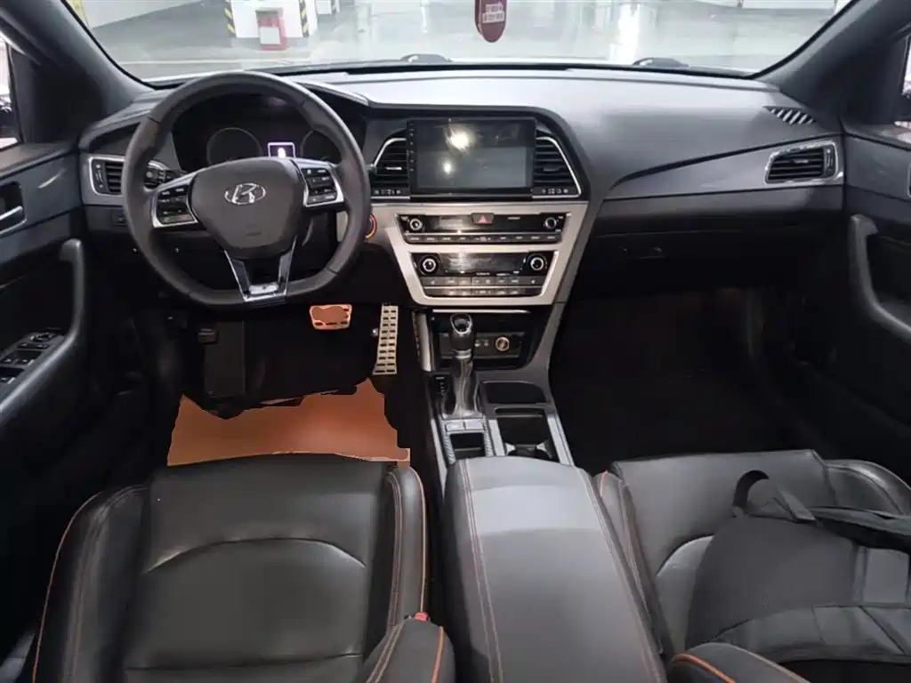 Hyundai Sonata 2015 1.6T GLS Smart фото 10