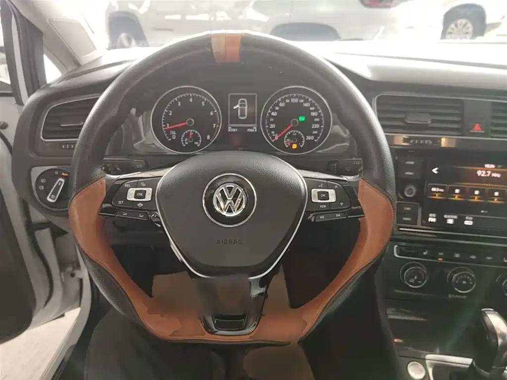 Volkswagen Golf 2019 280TSI DSG Luxury (China V) фото 11
