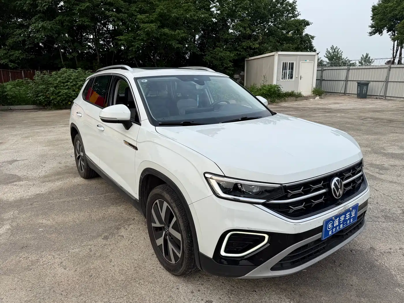 Volkswagen Tayron 2023 330TSI 2WD Luxury Plus Advanced Edition фото 3