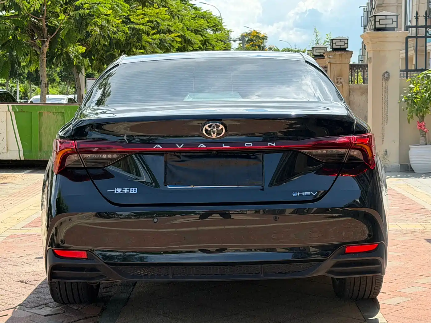 Toyota Avalon 2024 Hybrid 2.0L Luxury Edition фото 8