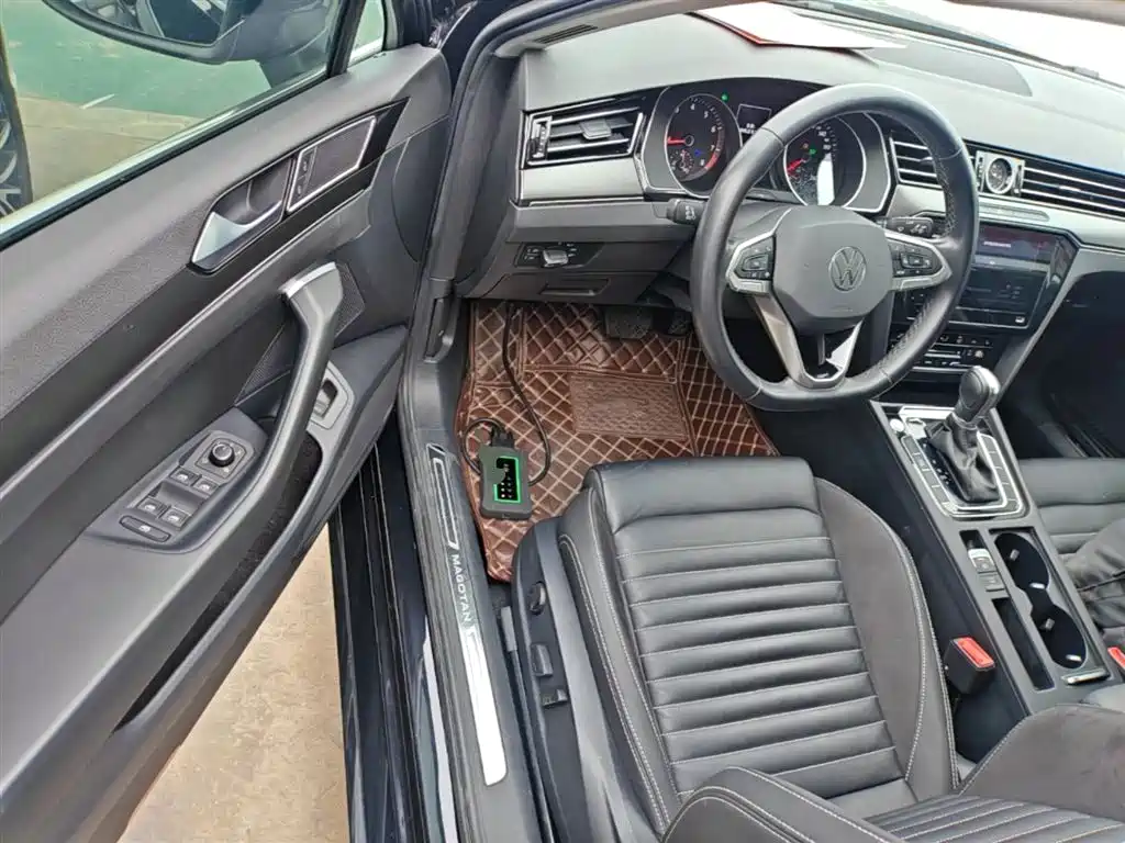 Volkswagen Magotan 2020 280TSI DSG Leading фото 12