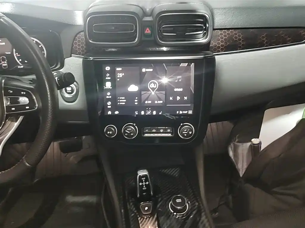 Lynk & Co 03 2019 2.0TD Auto Power Pro Version фото 13