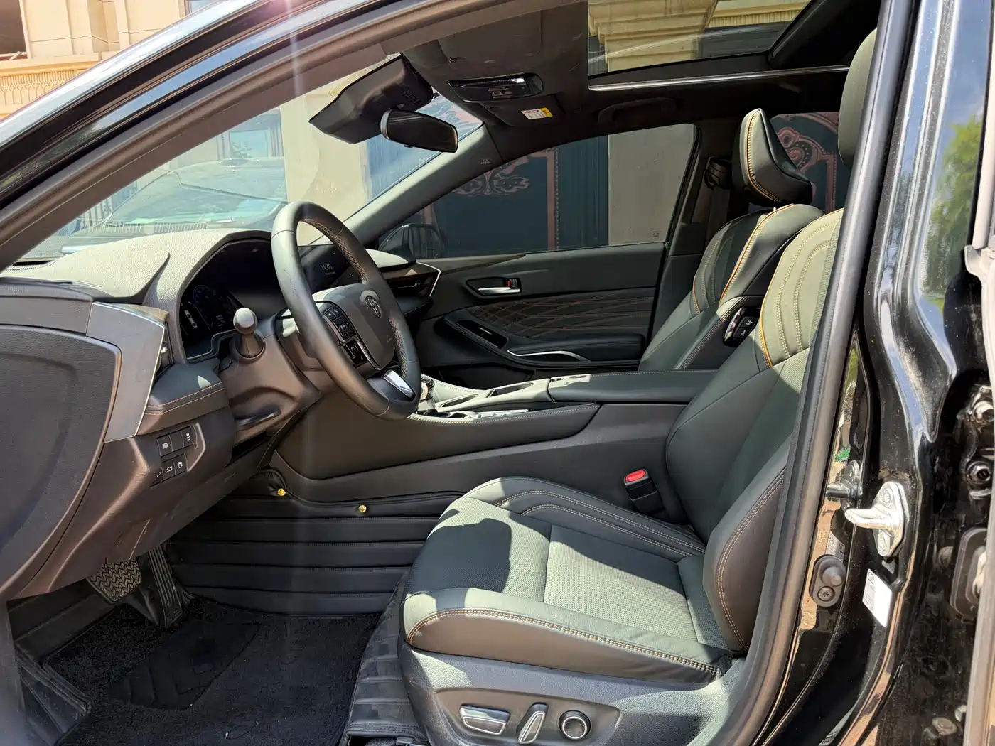 Toyota Avalon 2024 Hybrid 2.0L Luxury Edition фото 4