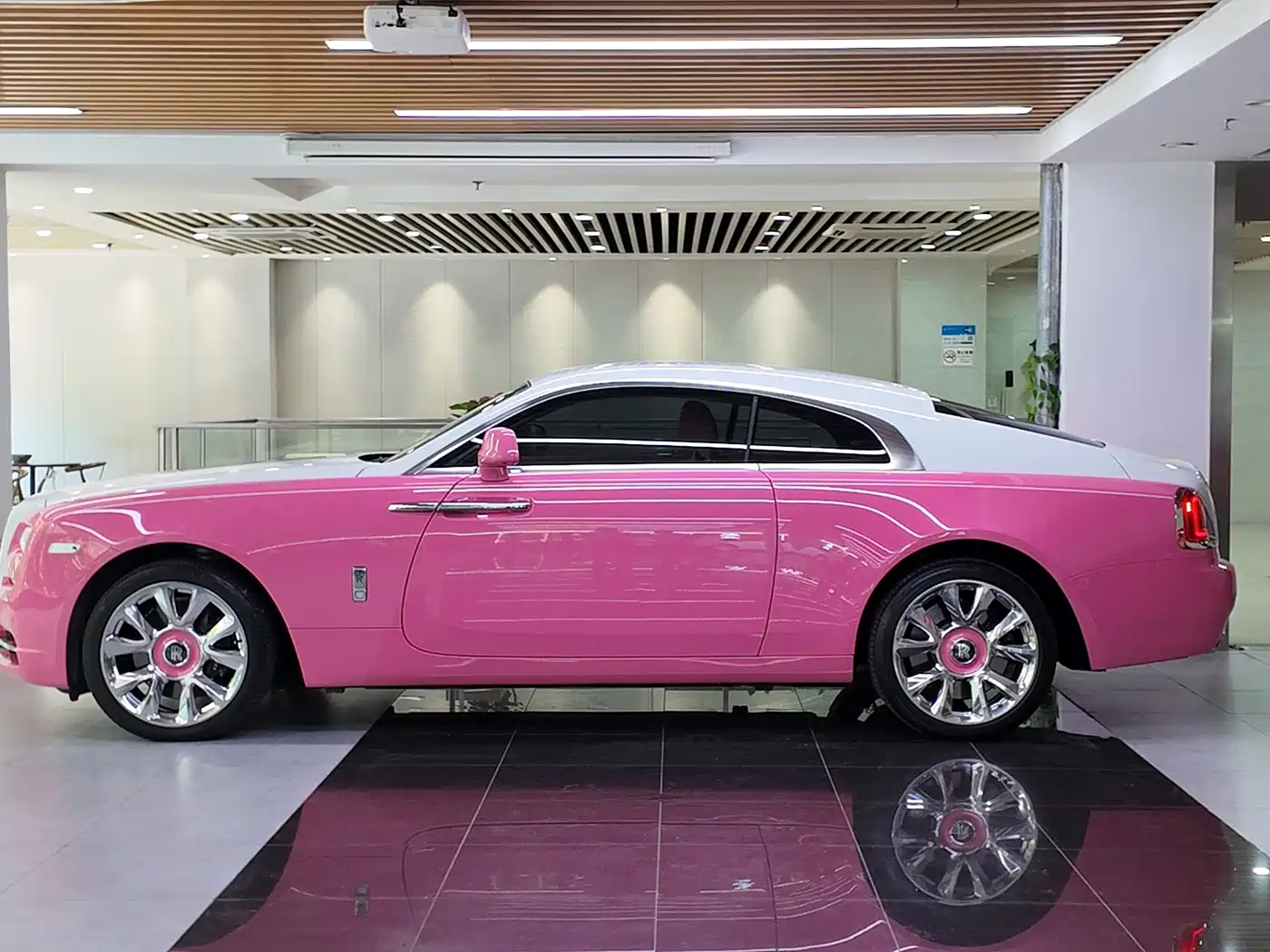 Rolls-Royce Wraith 2023 2018 6.6T Standard