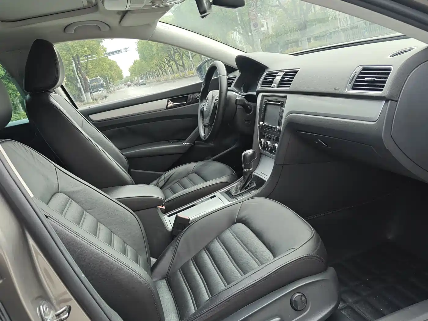 Volkswagen Passat 2013 1.8TSI DSG Yuzun фото 10