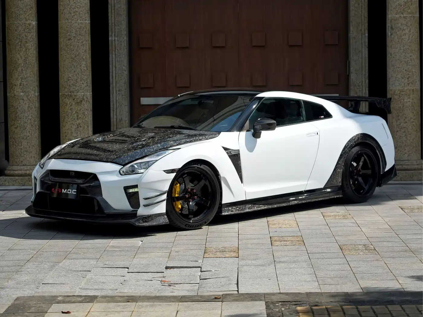 Nissan GT-R