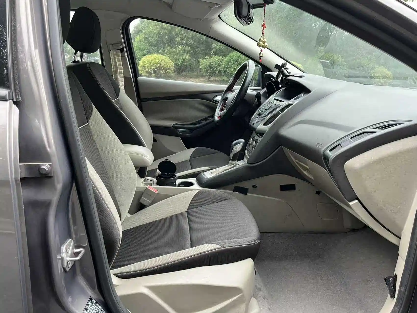 Фото 2 - Ford Focus