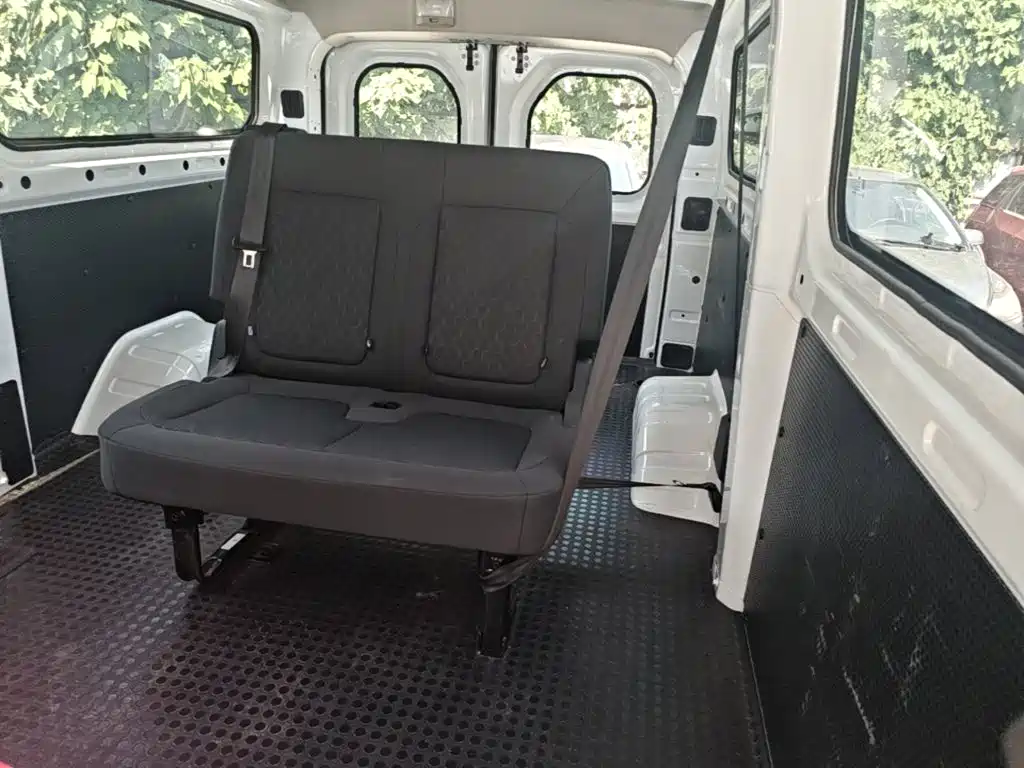 Jiangling E-Fushun 2026 2025 Clear Window Version 41.86kWh Short Wheelbase Low Roof