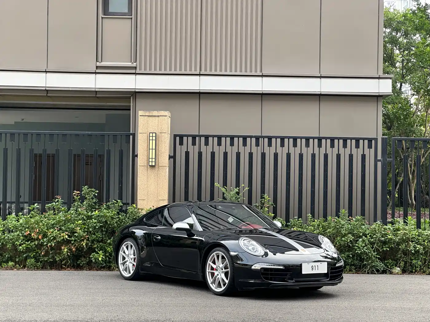 Porsche 911 2012 Carrera S 3.8L фото 3