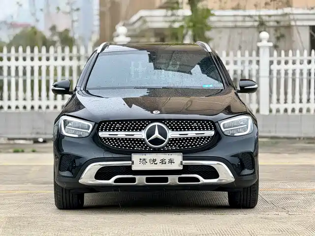 MERCEDES-BENZ GLC