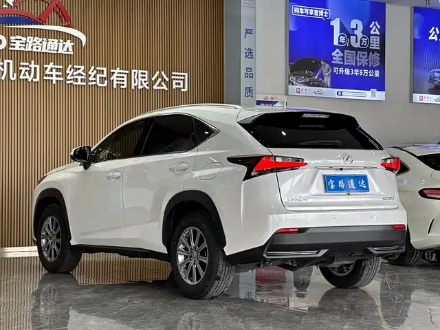 Lexus NX 2016 200 AWD F Sport — фото 4