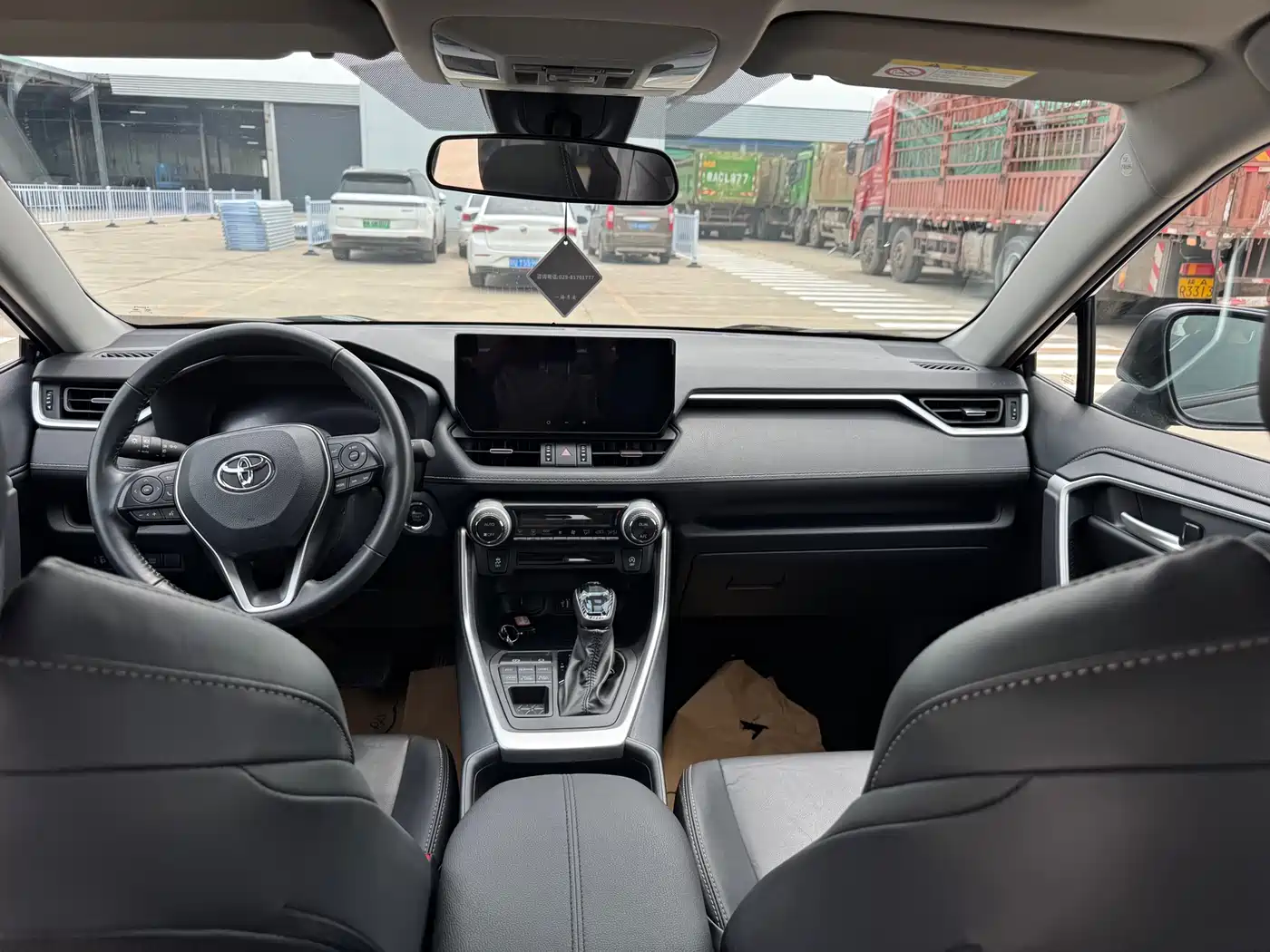 Toyota Wildlander 2023 2.0L CVT AWD Luxury PLUS фото 6