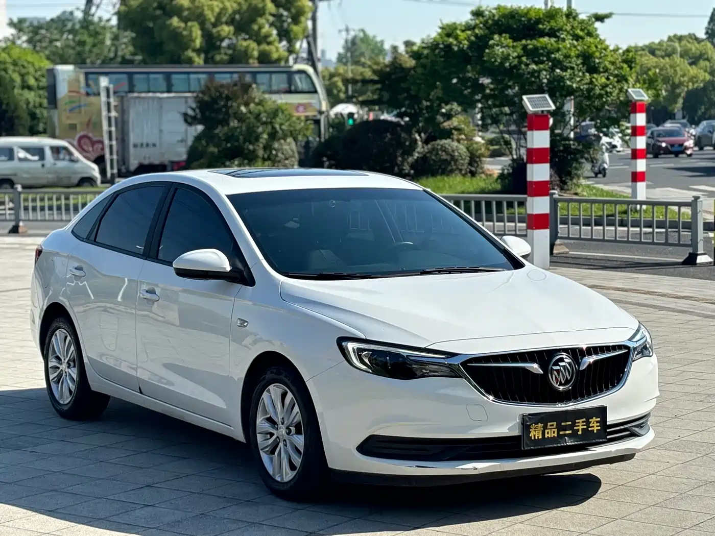 Buick Excelle 2021 Exemplar 1.5L Auto Elite фото 3
