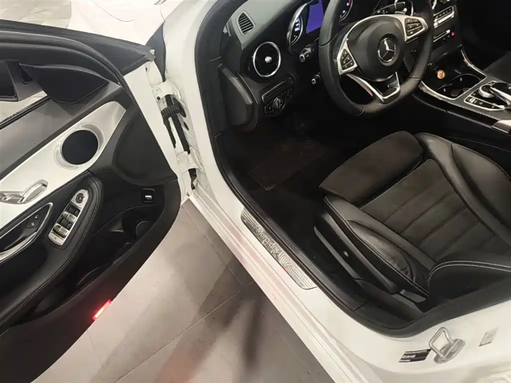 Mercedes-Benz C-Class 2017 Facelift C 200 Sport Edition фото 16