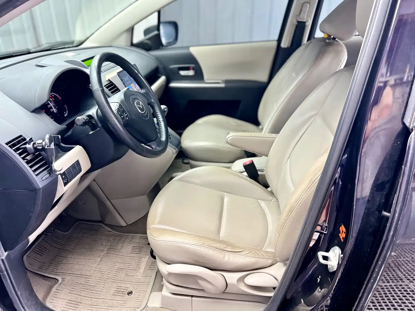 Mazda Mazda5 2009 2008 2.0 Automatic Luxury Edition