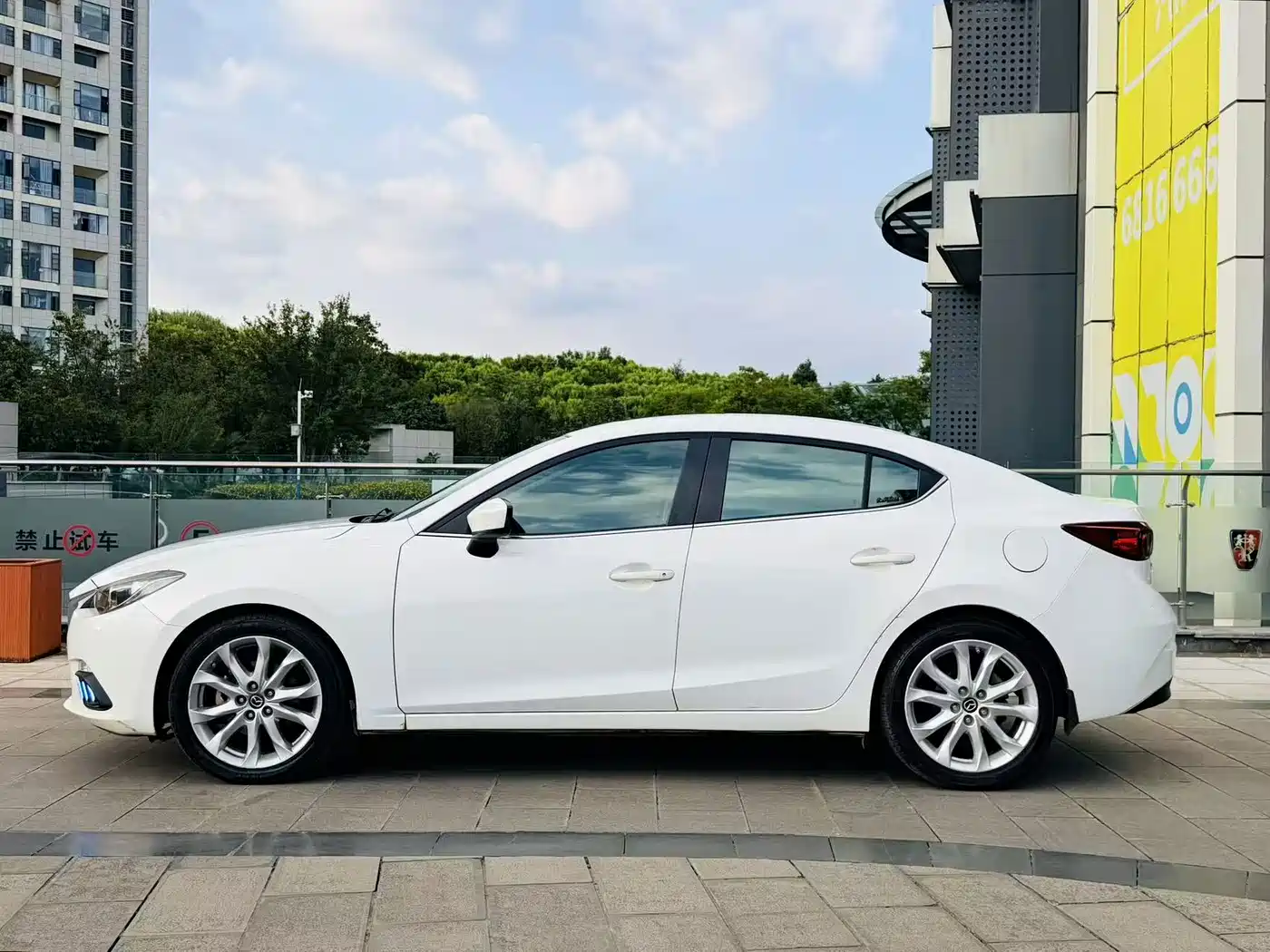 Mazda Mazda 3 2014 2014 Sedan 2.0L Automatic Sport