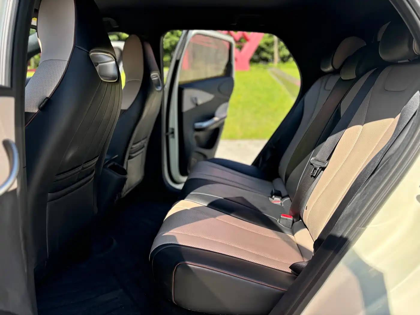 BYD Dolphin 2024 Glory Edition 420km Freedom Edition фото 13