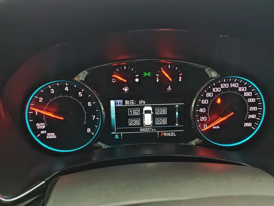 Chevrolet Equinox 2018 550T Automatic 4WD Pioneer Edition фото 14