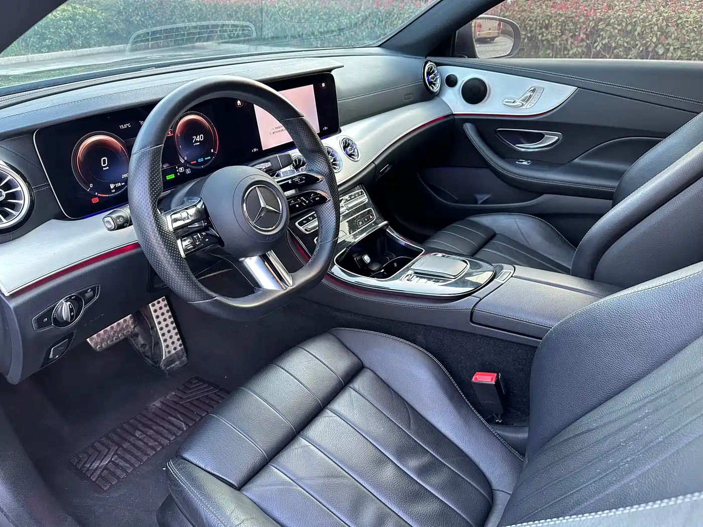 MERCEDES-BENZ E CLASS