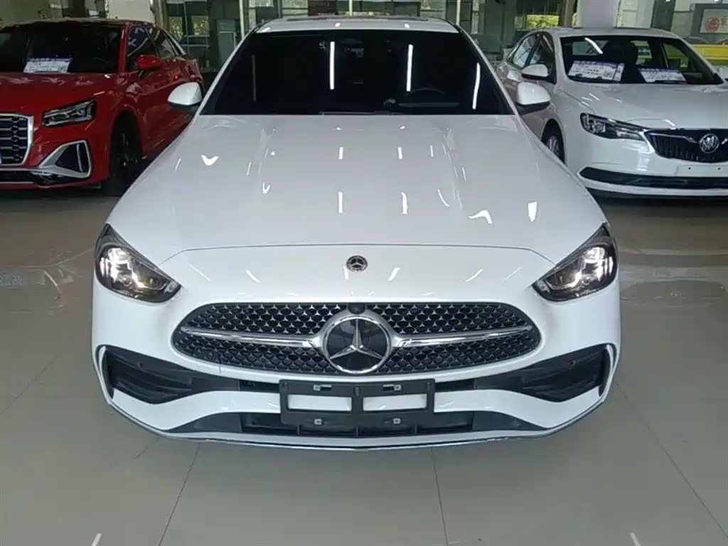 Фото 3 - Mercedes-Benz C-Class