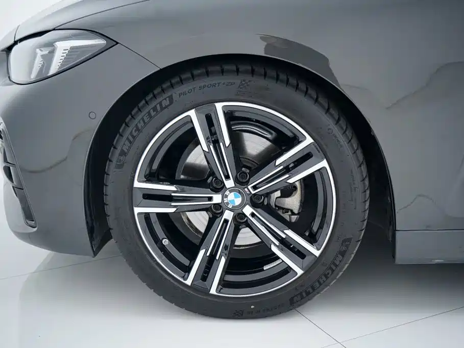 BMW 4 Series 2025 2024 425i M Sport Package