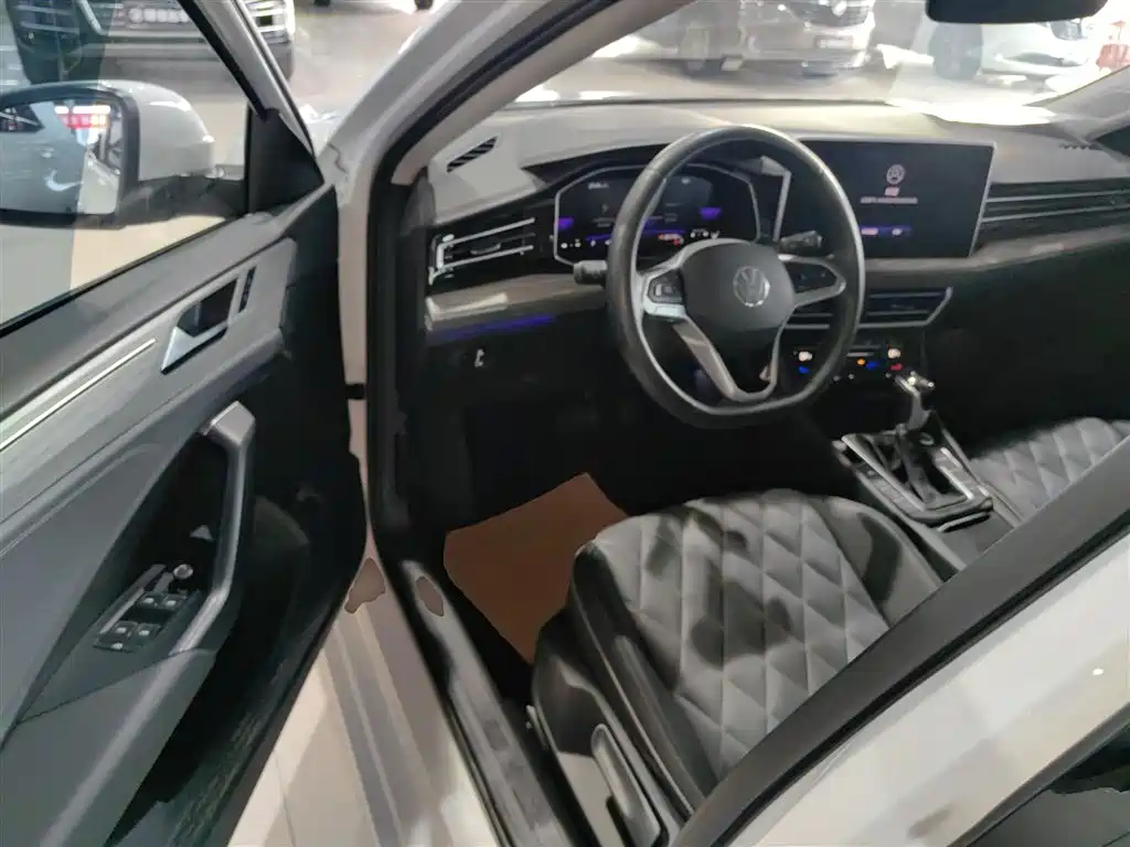 Volkswagen Sagitar 2023 Model Year 200TSI DSG Surpass Edition фото 12