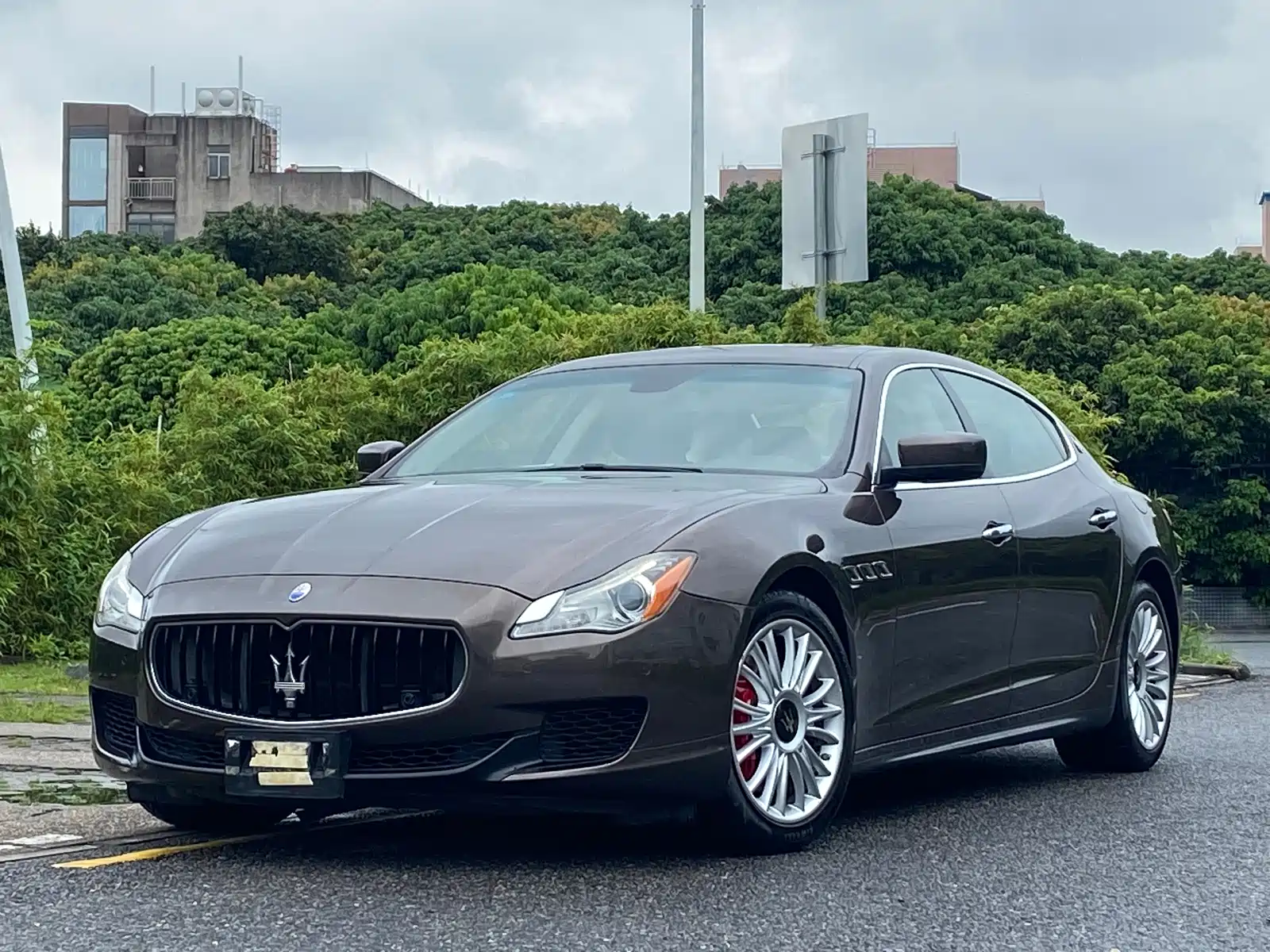 Photo 1 - Maserati Quattroporte