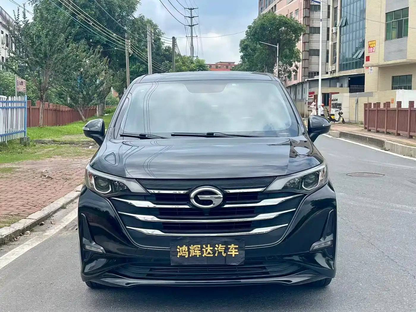 GAC Trumpchi Trumpchi M6 2019 270T Automatic Premium Edition (7-Seater) China V фото 2