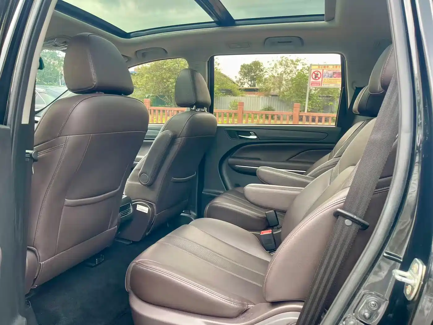 GAC Trumpchi Trumpchi M6 2019 270T Automatic Premium Edition (7-Seater) China V фото 5
