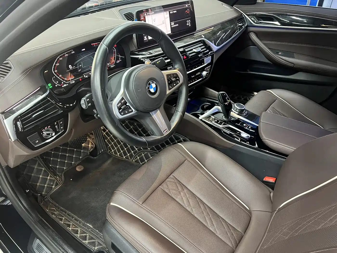 BMW 5 Series 2022 525Li M Sport Package фото 8