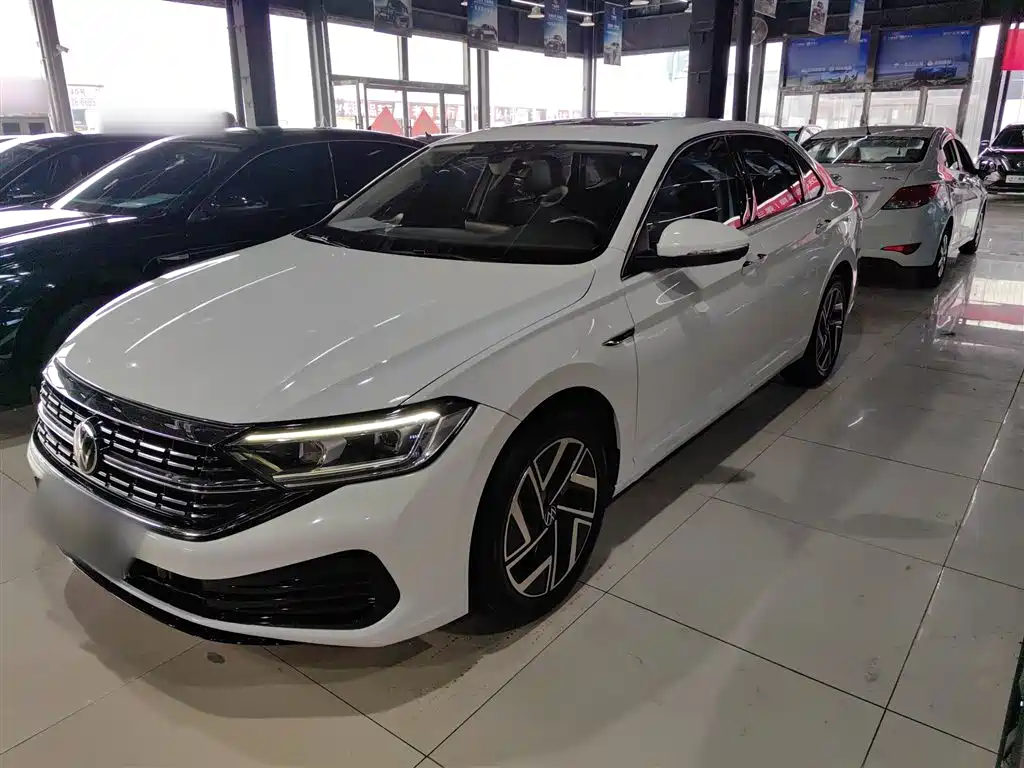 Volkswagen Sagitar 2023 Model Year 200TSI DSG Surpass Edition фото 2