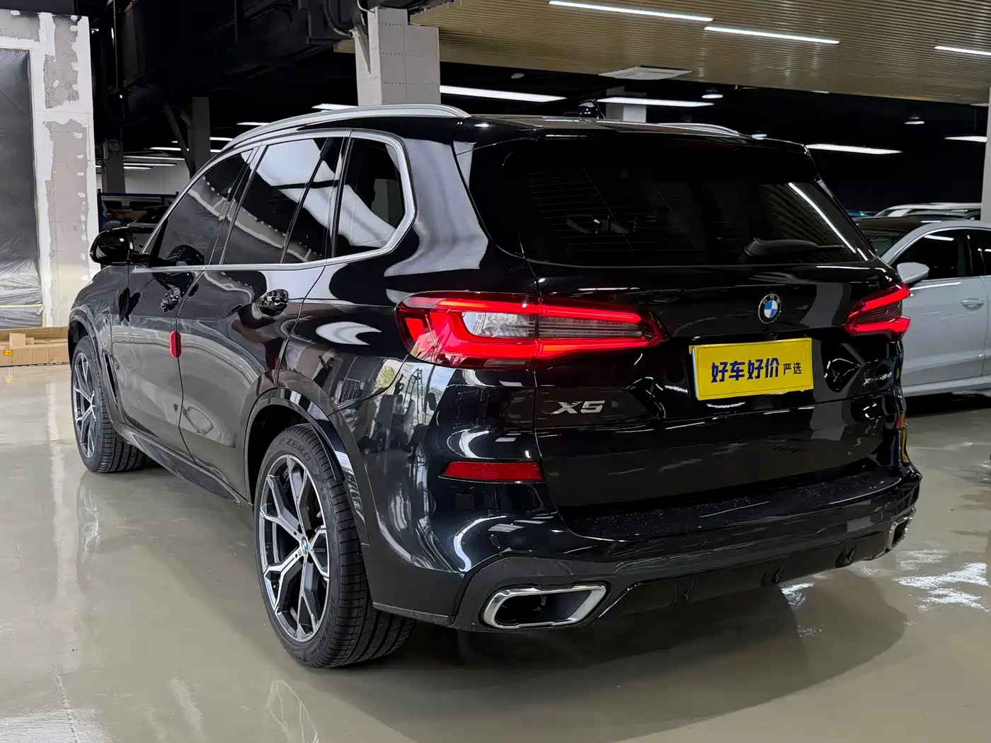 BMW X5 (Import) 2020 xDrive40i Premium M Sport Package фото 15