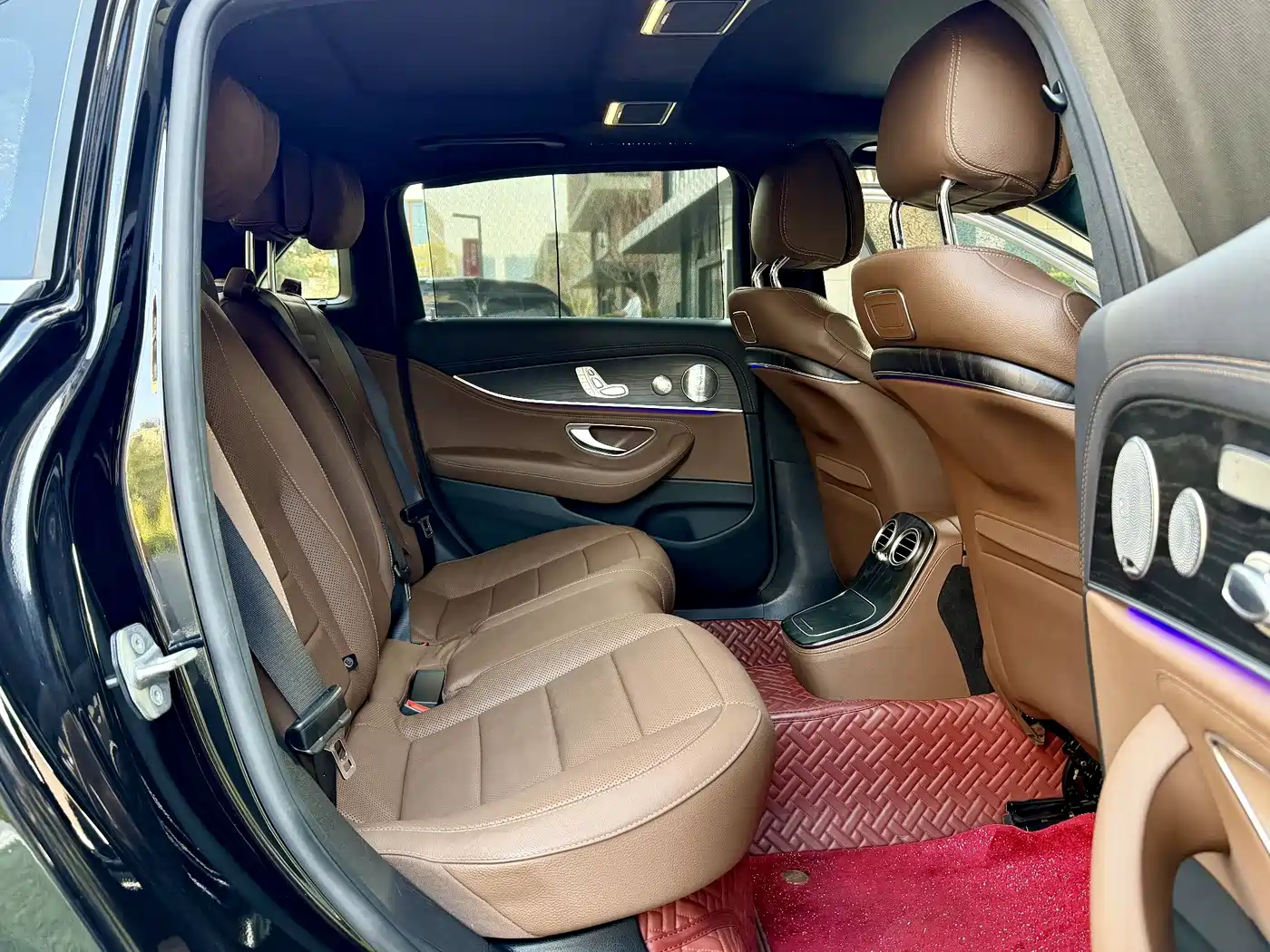 Mercedes-Benz E-Class 2021 E 300 L Sport Premium фото 25