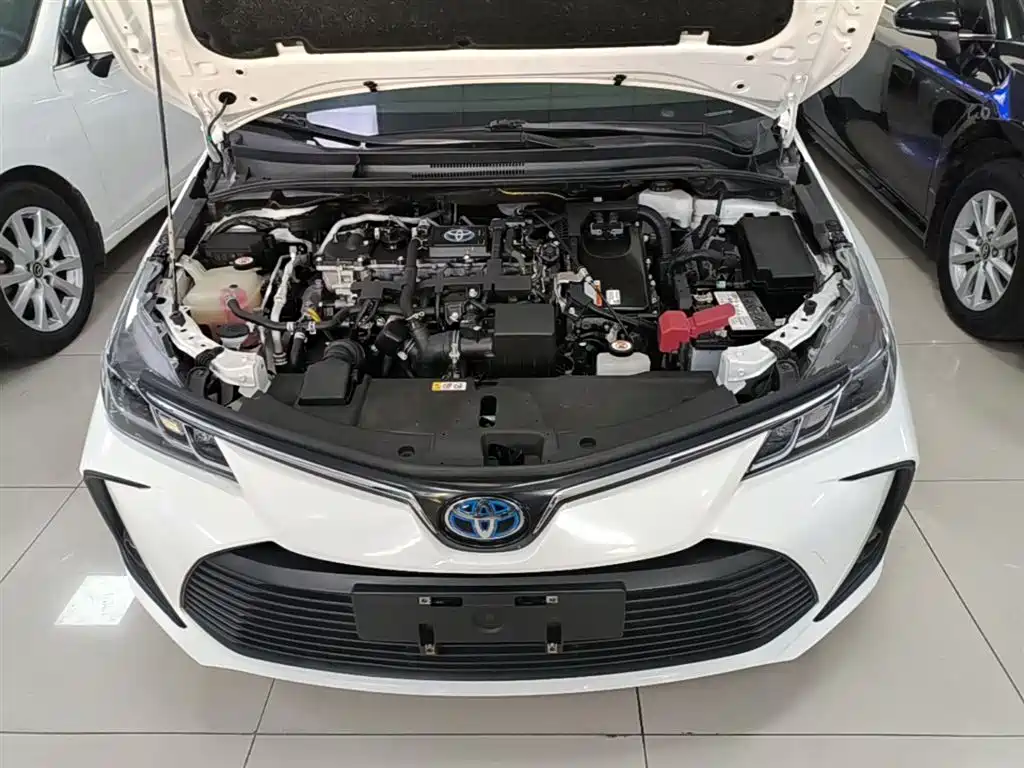Toyota Corolla 2022 Hybrid 1.8L E-CVT Pioneer Edition фото 20