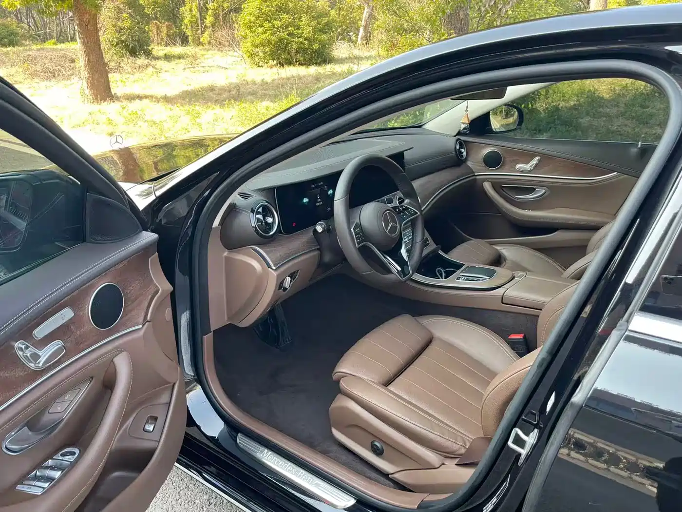 Mercedes-Benz E-Class 2023 E 260 L фото 8