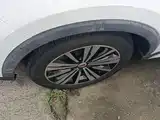 Фото 23 - Roewe RX5