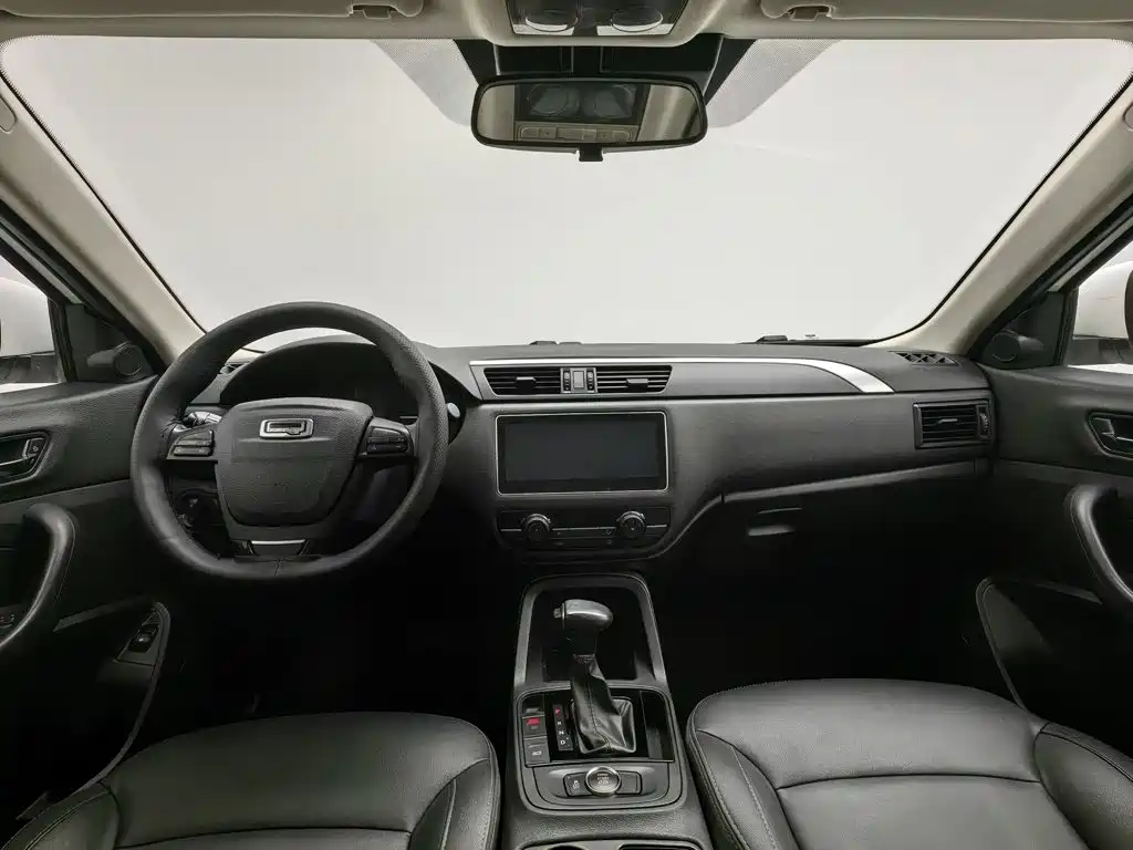 Qoros 5 2019 2018 Facelift 1.6T Automatic Leading