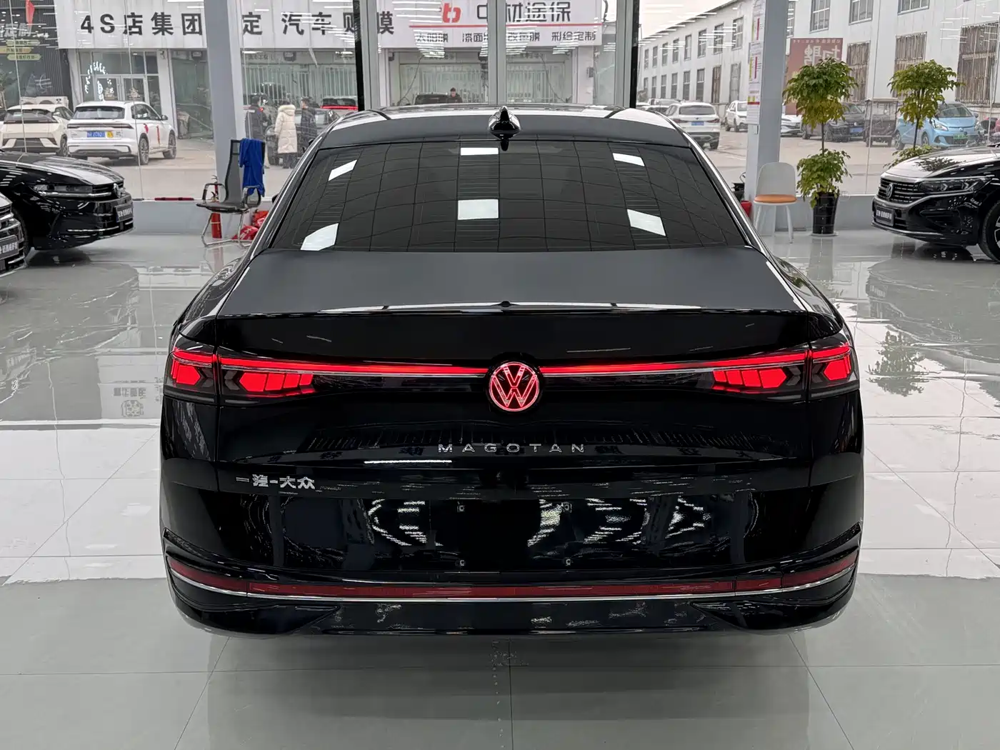 Volkswagen Magotan 2024 380TSI DSG Ultimate Edition фото 8