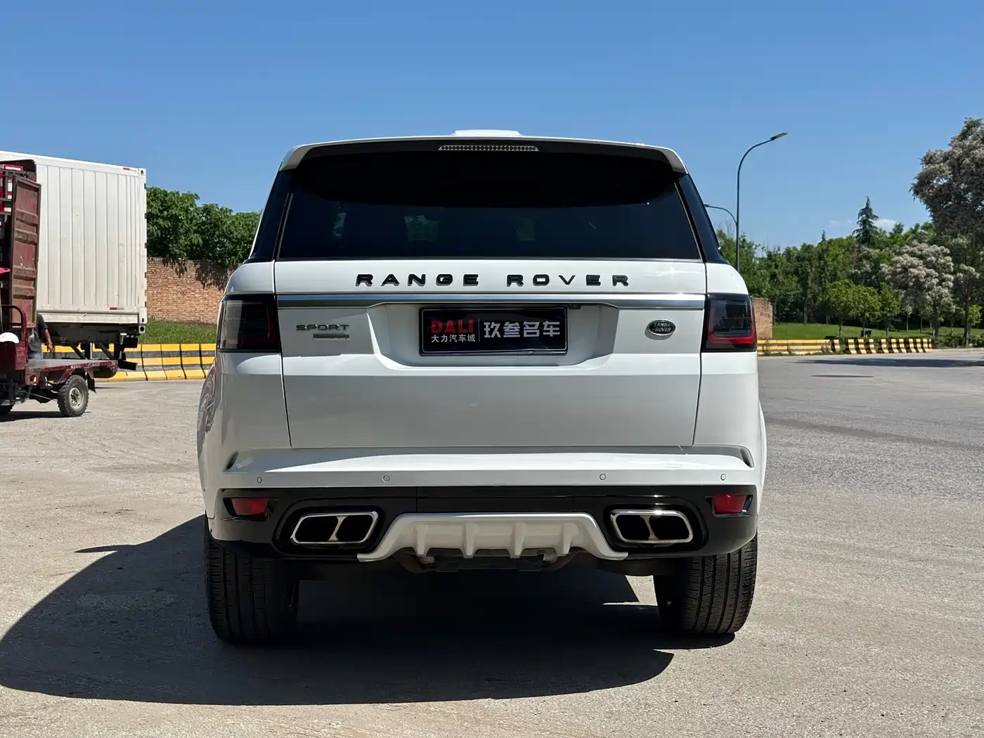 Land Rover Range Rover Sport 2014 3.0 SC V6 Trendsetting Genesis Edition фото 4