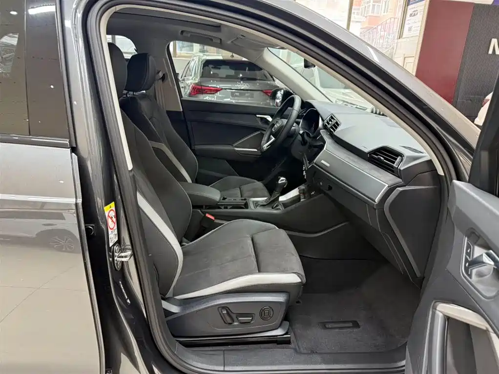 Audi Q3 2023 35 TFSI Fashion Dynamic (1.4T) фото 21