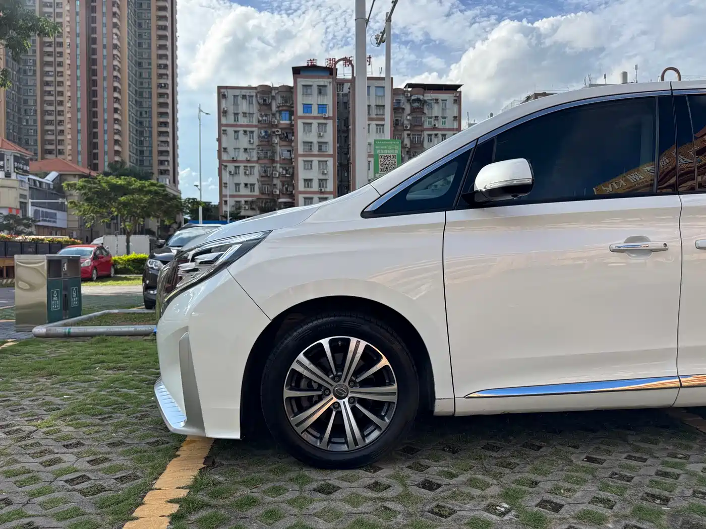 GAC Trumpchi Trumpchi M8 2018 320T Premium Edition фото 8