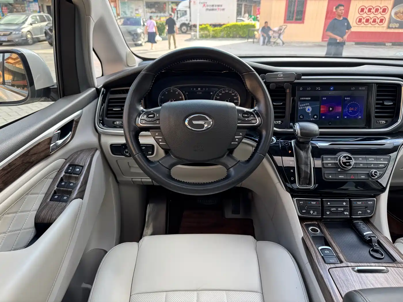 GAC Trumpchi Trumpchi M8 2018 320T Premium Edition фото 17