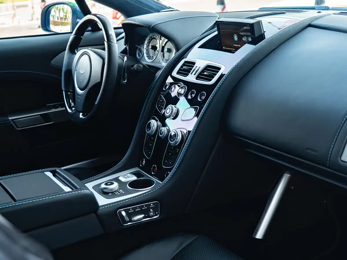 Aston Martin Rapide 2016 6.0L S фото 26